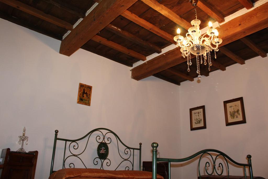 La Fiera Vecchia Apartments Meleto Eksteriør bilde