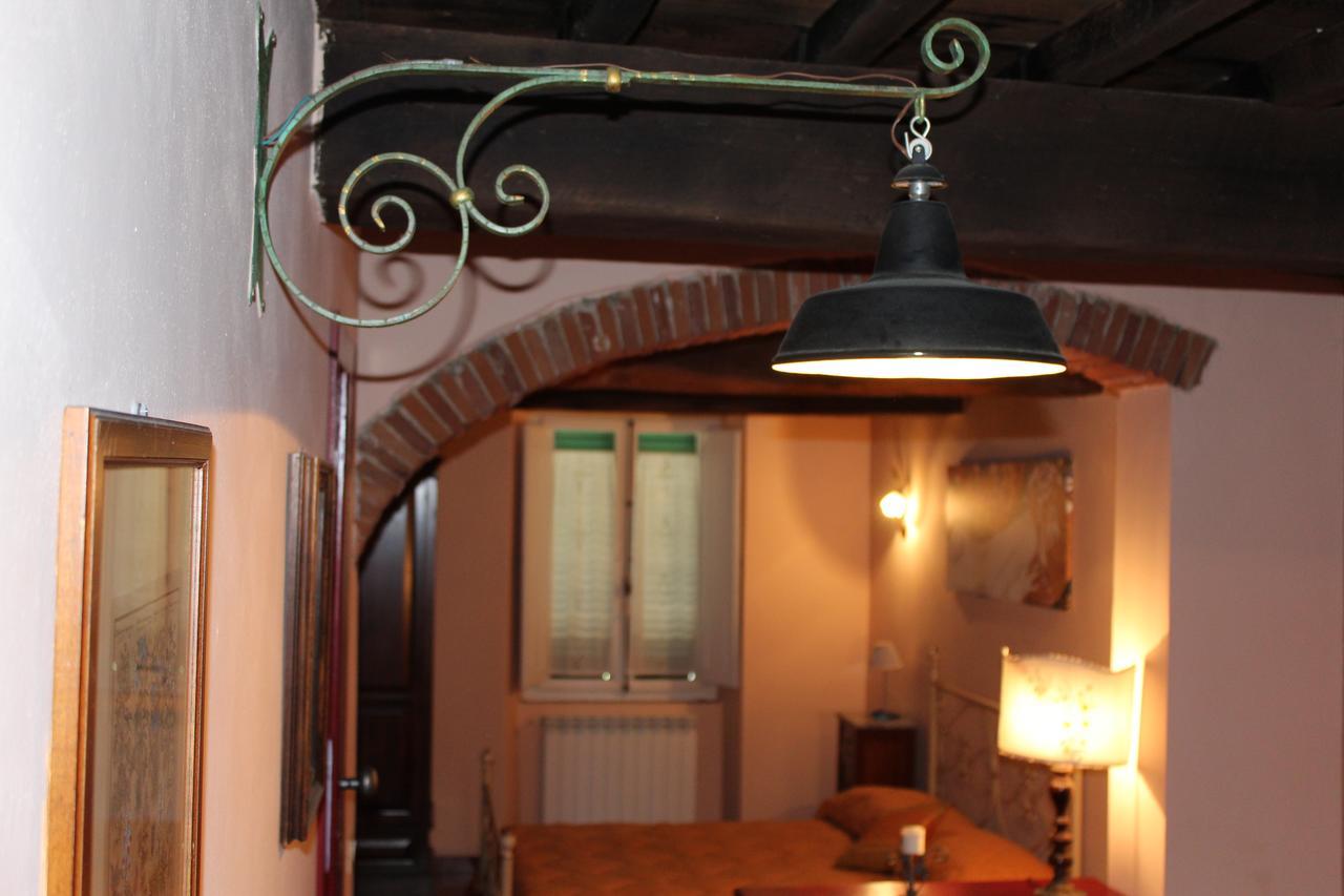 La Fiera Vecchia Apartments Meleto Eksteriør bilde